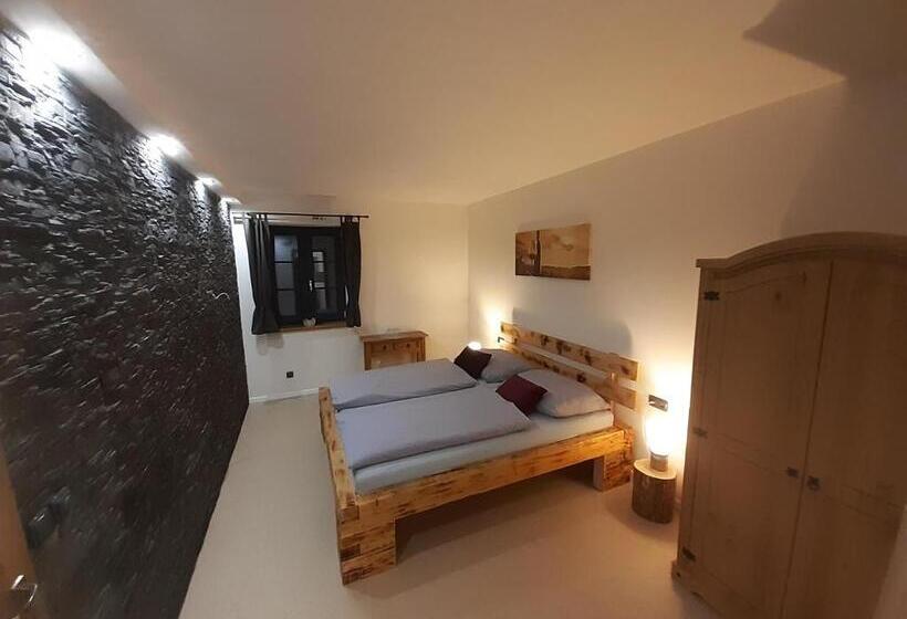 ベッドアンドブレックファースト Apartmány Na Sklípku