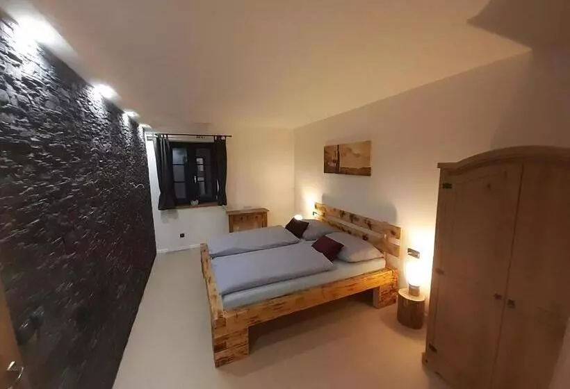 ベッドアンドブレックファースト Apartmány Na Sklípku