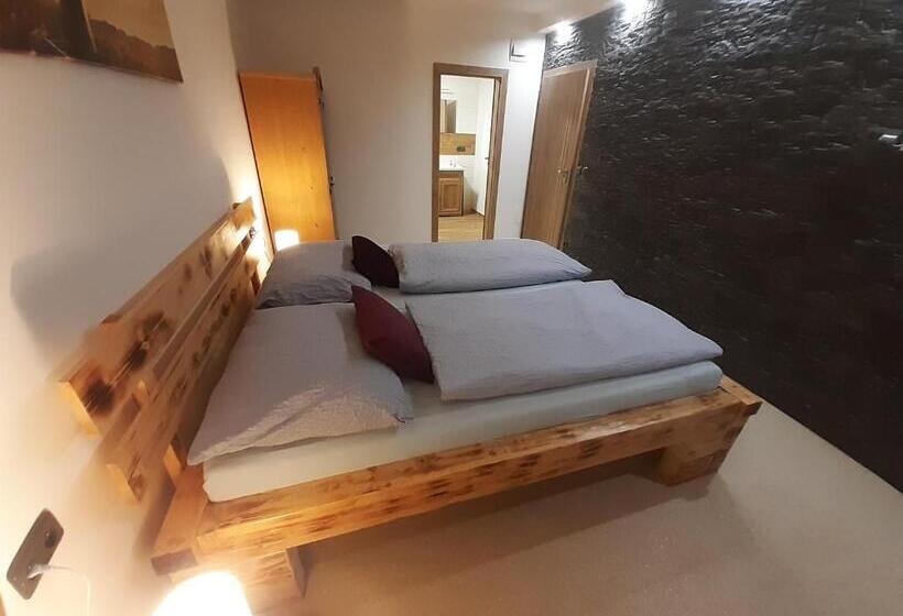 ベッドアンドブレックファースト Apartmány Na Sklípku