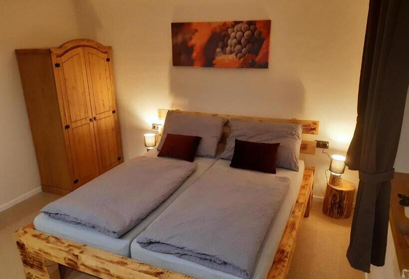 ベッドアンドブレックファースト Apartmány Na Sklípku