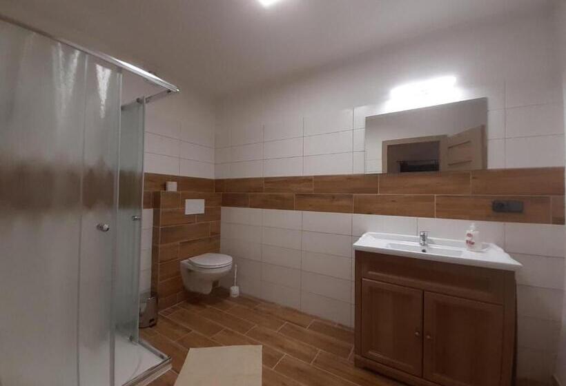 ベッドアンドブレックファースト Apartmány Na Sklípku