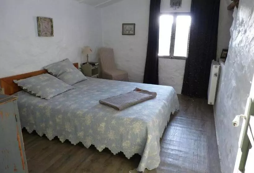 Aamiaismajoitus (B&B) Bergerie Balbonne