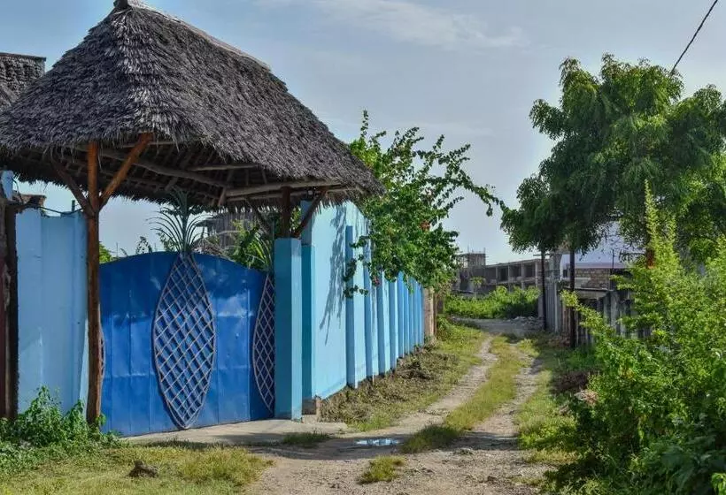 Aamiaismajoitus (B&B) Pineapple House