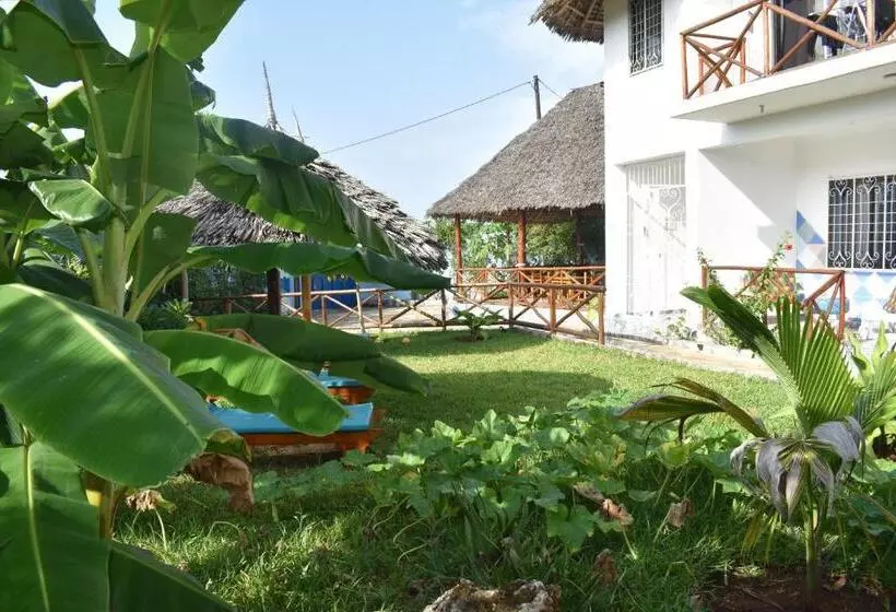 Aamiaismajoitus (B&B) Pineapple House