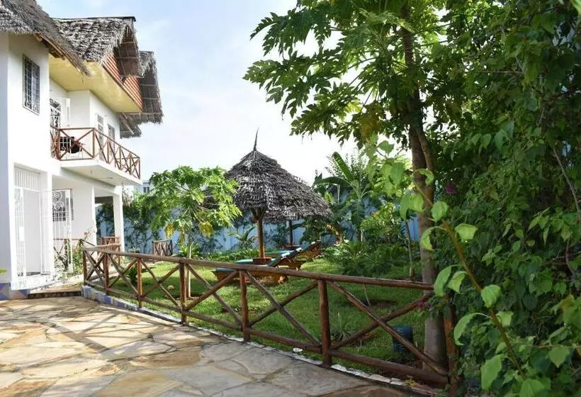 Aamiaismajoitus (B&B) Pineapple House