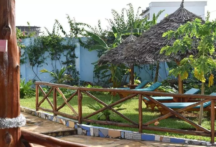 Aamiaismajoitus (B&B) Pineapple House