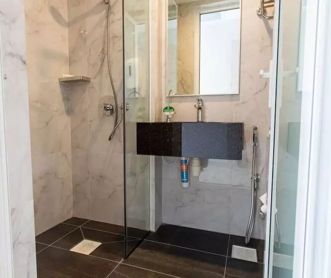 هتل Ibis Budget Singapore Gold
