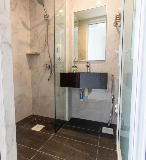 هتل Ibis Budget Singapore Gold