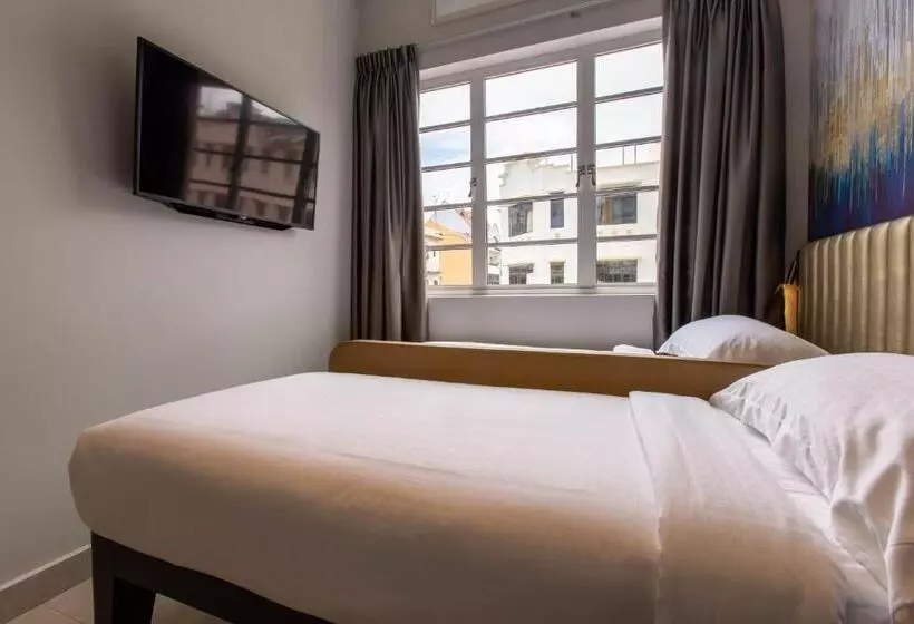 هتل Ibis Budget Singapore Gold