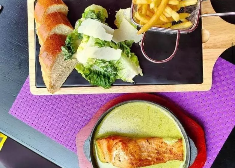 ホテル Pop 80642h Friend Zone  And Restaurant