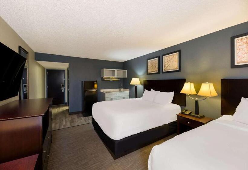 فندق Suburban Studios