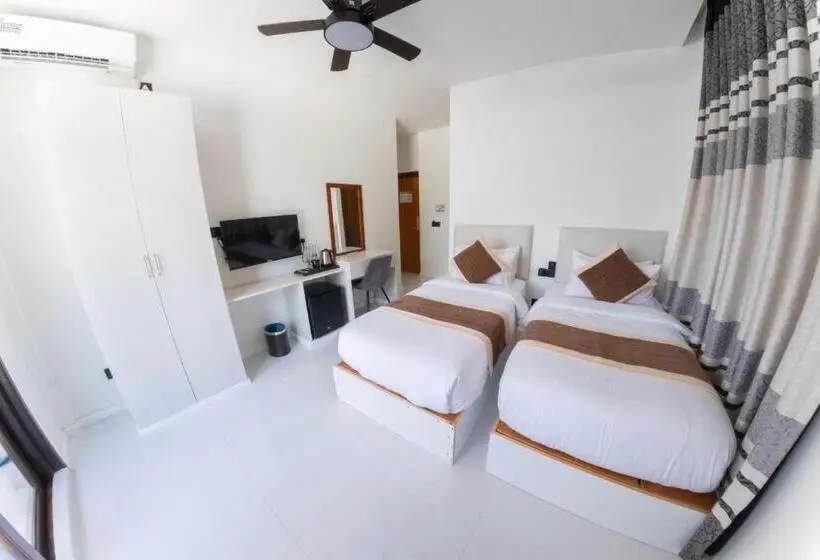 پانسیون Heron Beach Hotel   The Best Maldivian Getaway In Dhiffushi,maldives