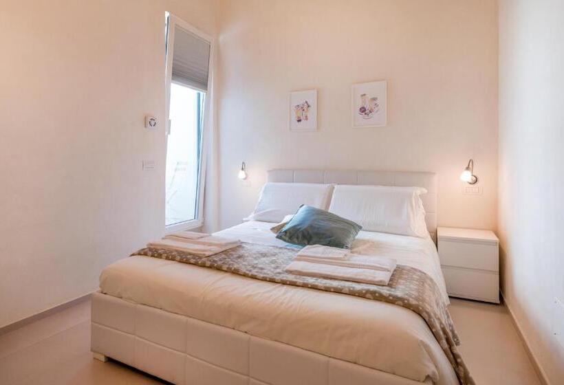 פנסיון Your Houses 2