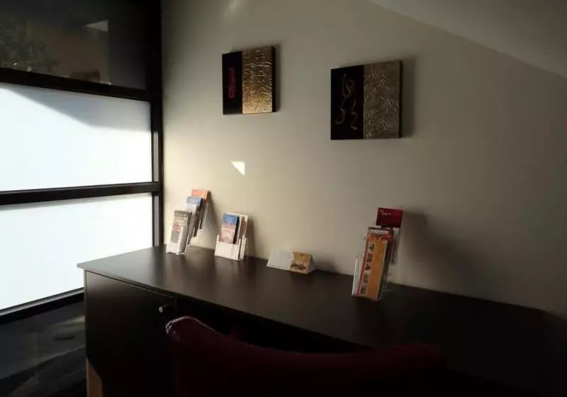 Apartments @ Kew Q105