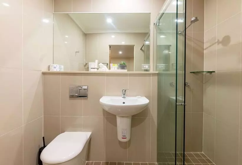 Best Western Plus Camperdown Suites