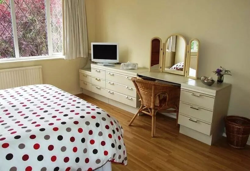 Gayton Bed & Breakfast