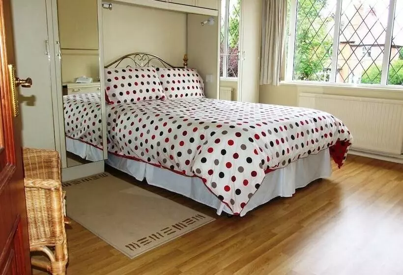 Gayton Bed & Breakfast