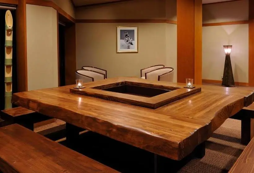 Hakuba Onsen Ryokan Shiroumaso