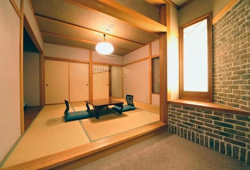 Hakuba Onsen Ryokan Shiroumaso