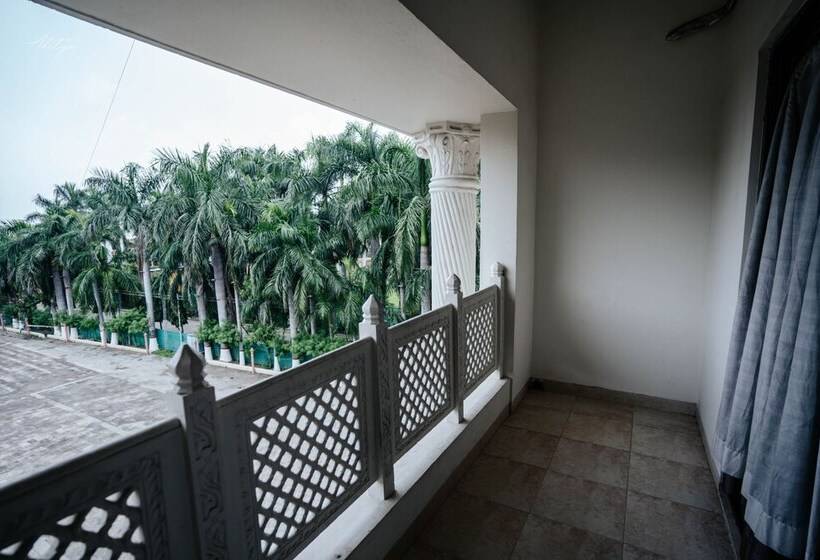 Hotelli Jabali Palace