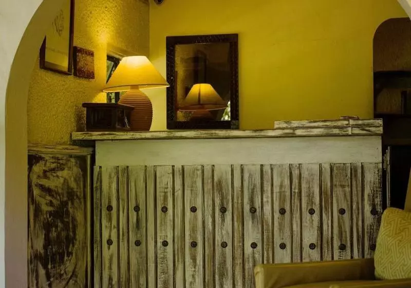 호텔 Mount Meru Game Lodge