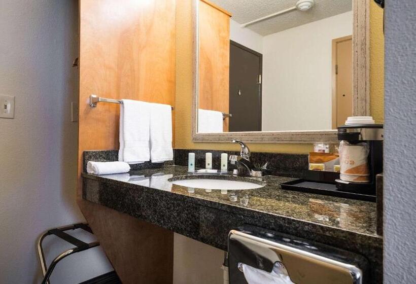 酒店 Quality Inn & Suites Silverdale Bangor Keyport