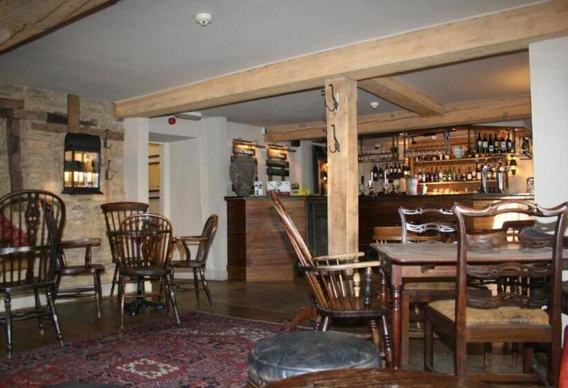 בית מלון כפרי Queen S Head Inn