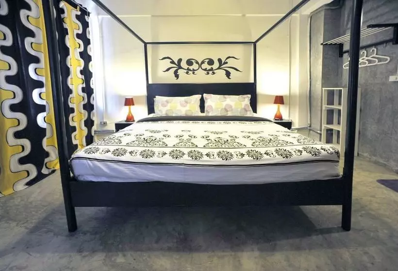 Hotelli Room@bangkok B&b