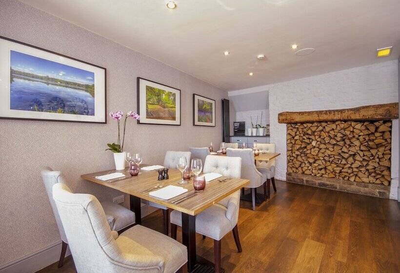 酒店 The Highworth