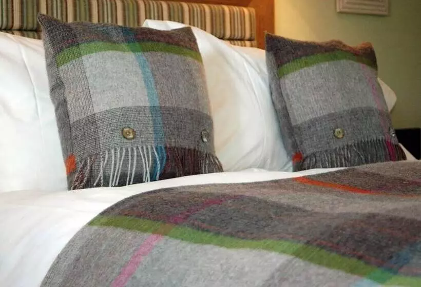 Отель The White Horse Inn