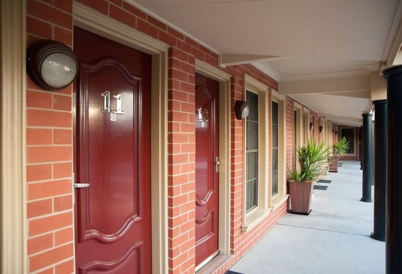 汽车旅馆  Georgian Motor Lodge