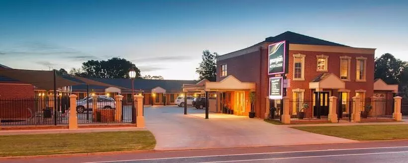 모텔 Georgian Motor Lodge