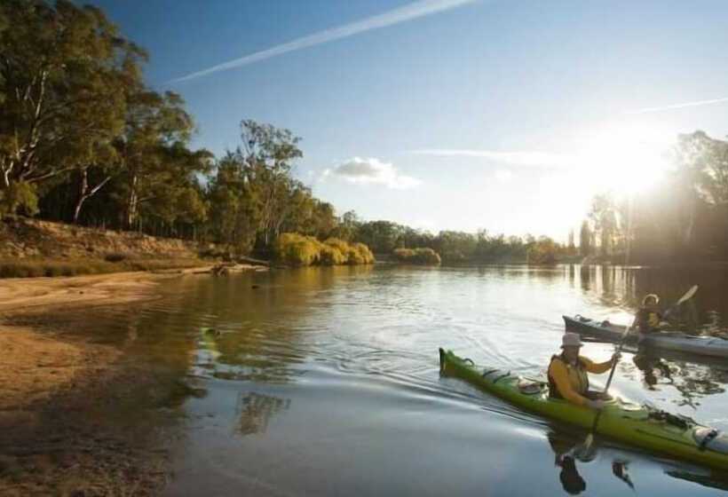 汽车旅馆  Georgian Motor Lodge
