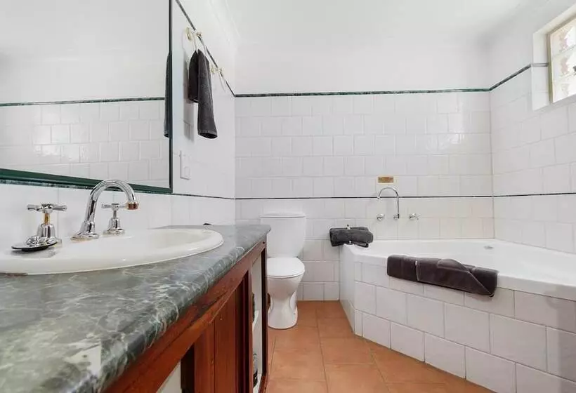 모텔 Georgian Motor Lodge