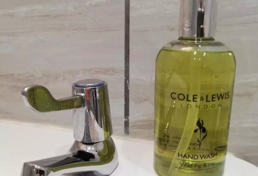 ペンション Esplanade Gardens B&b