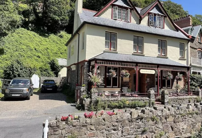 Пансион Lorna Doone House