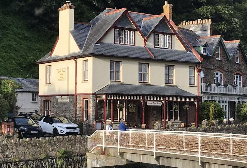 Pensão Lorna Doone House