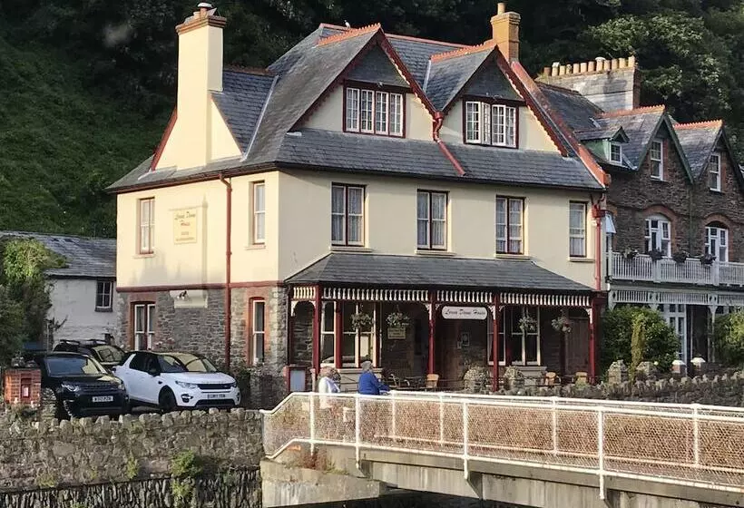 Пансион Lorna Doone House