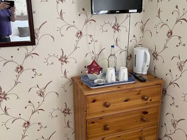 Пансион Lorna Doone House