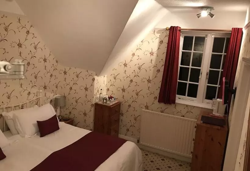 Пансион Lorna Doone House