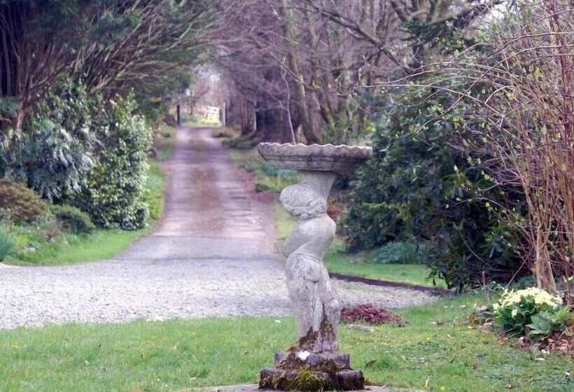 ペンション Moorlands