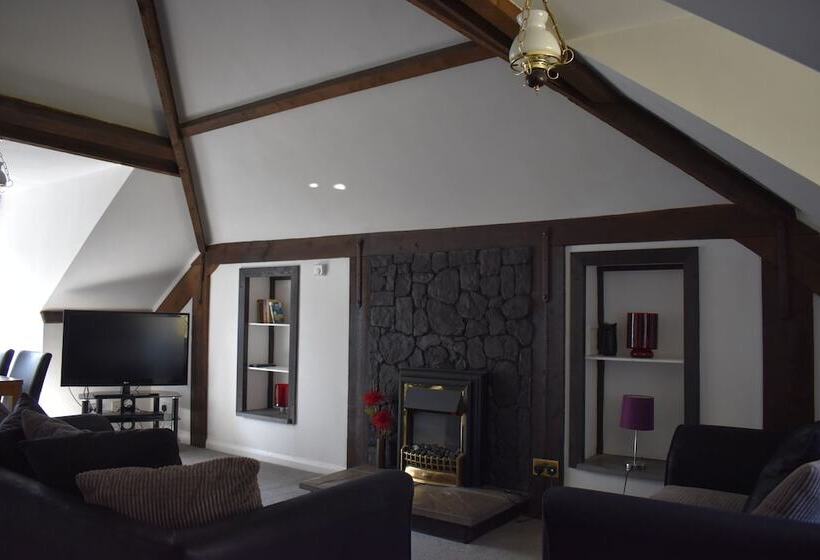 ペンション Moorlands