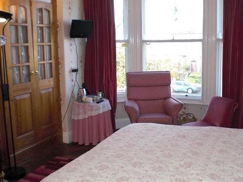 Pensjonat Strathmore Lawn East - Guest House