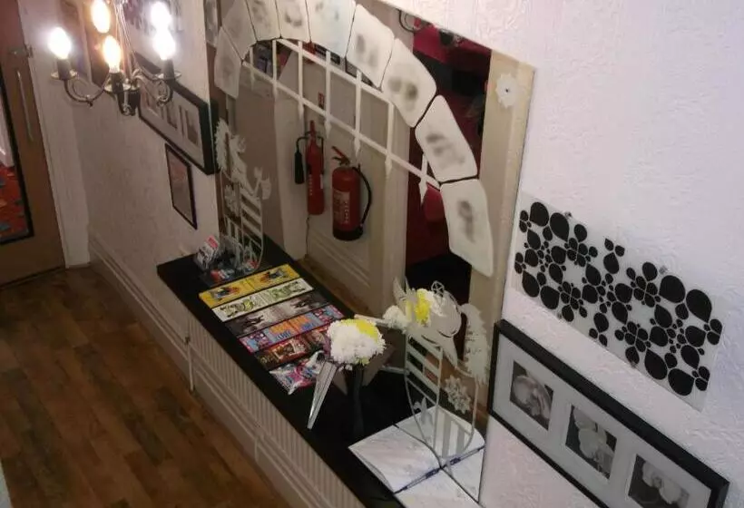 پانسیون Holmeleigh