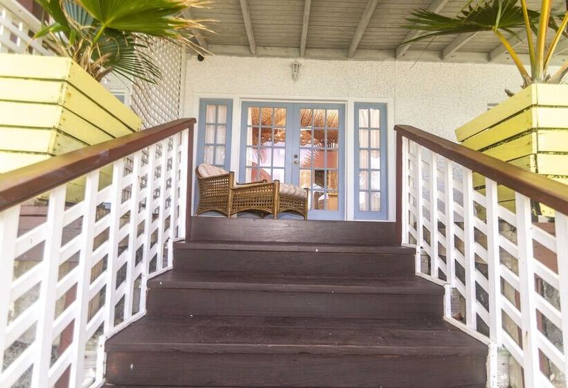 استراحتگاه Bequia Beachfront Villa