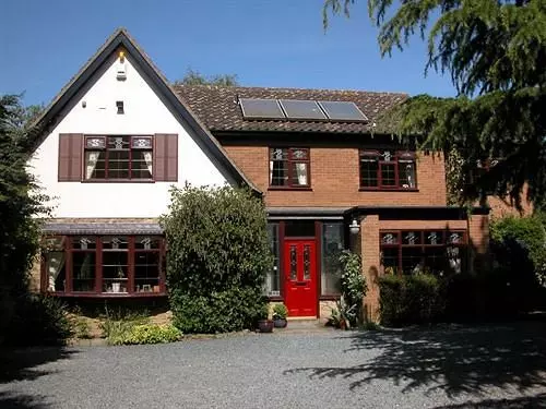 The Willows Bed & Breakfast - Guest House