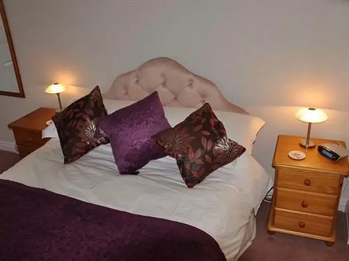 The Willows Bed & Breakfast - Guest House