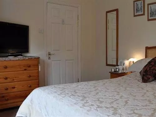 The Willows Bed & Breakfast - Guest House