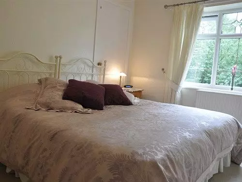 The Willows Bed & Breakfast - Guest House