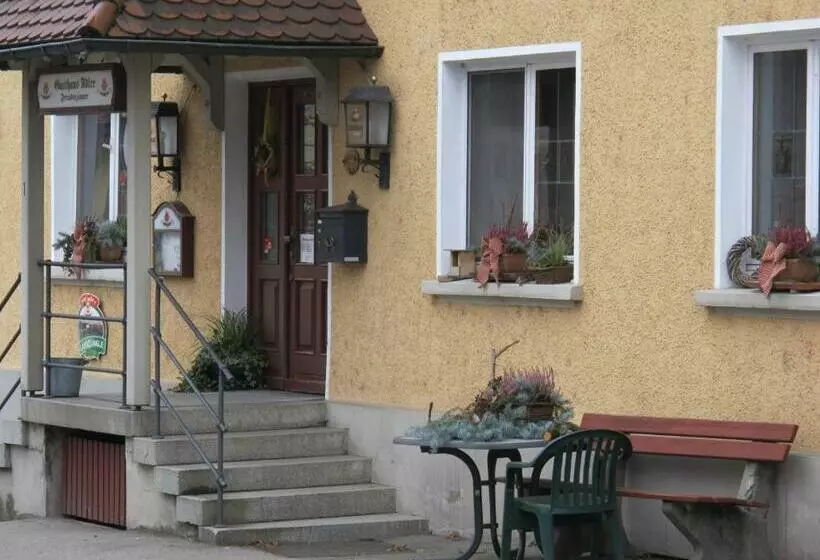 Retkeilymaja Gasthaus Adler